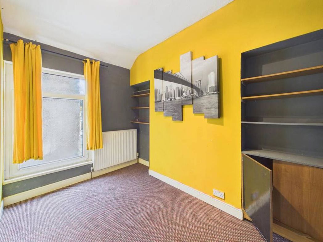 Property image 23 of 33