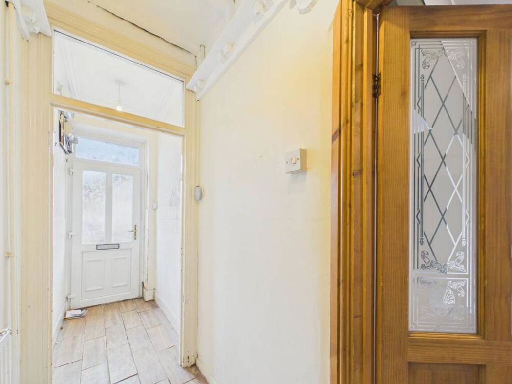 Property image 13 of 33