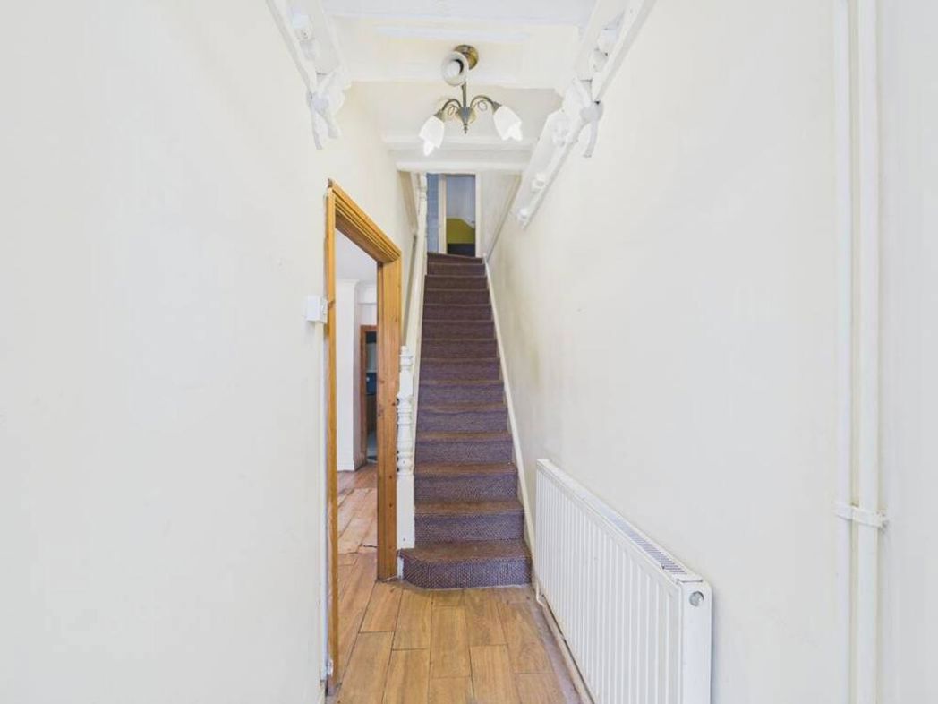 Property image 15 of 33