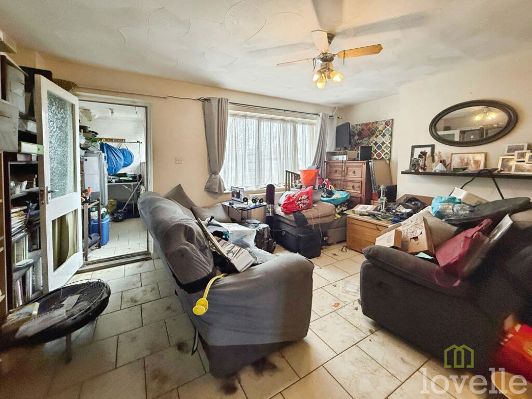 Property image 3 of 7