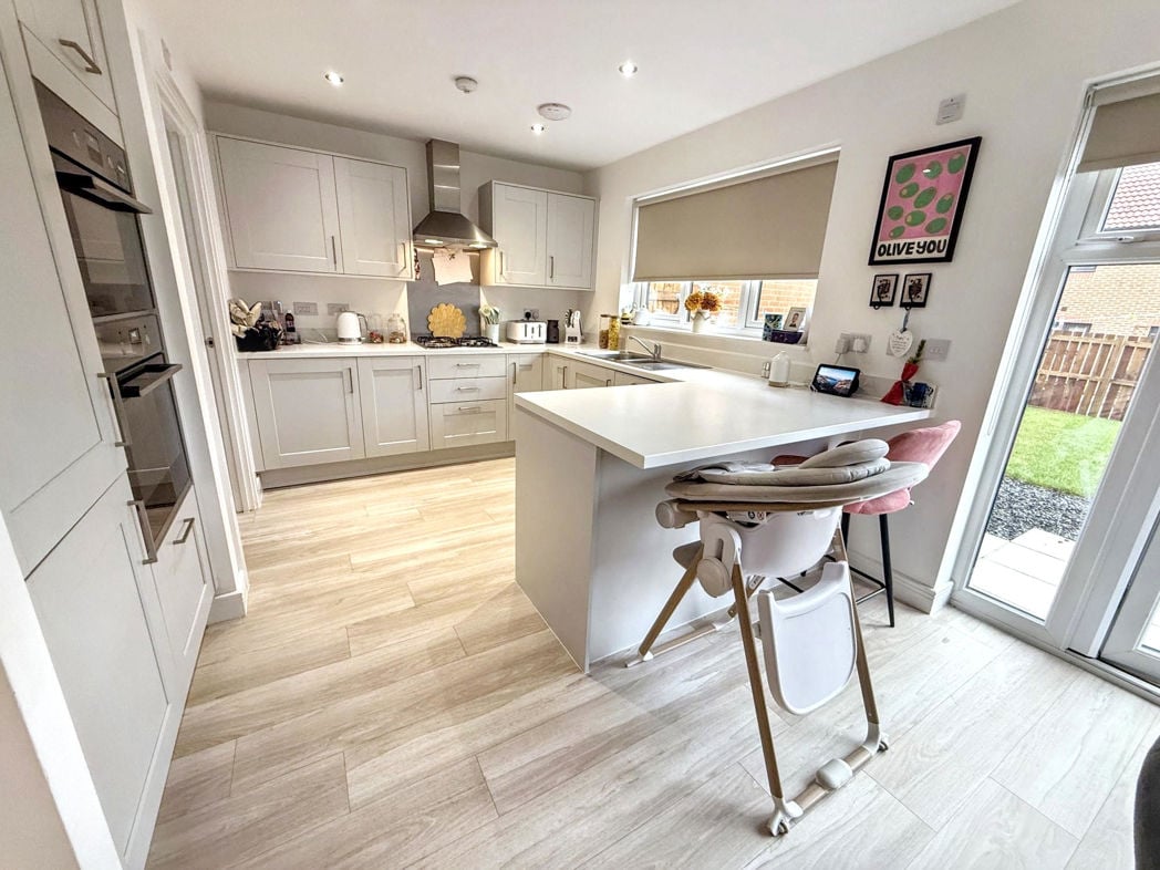 Property image 5 of 21
