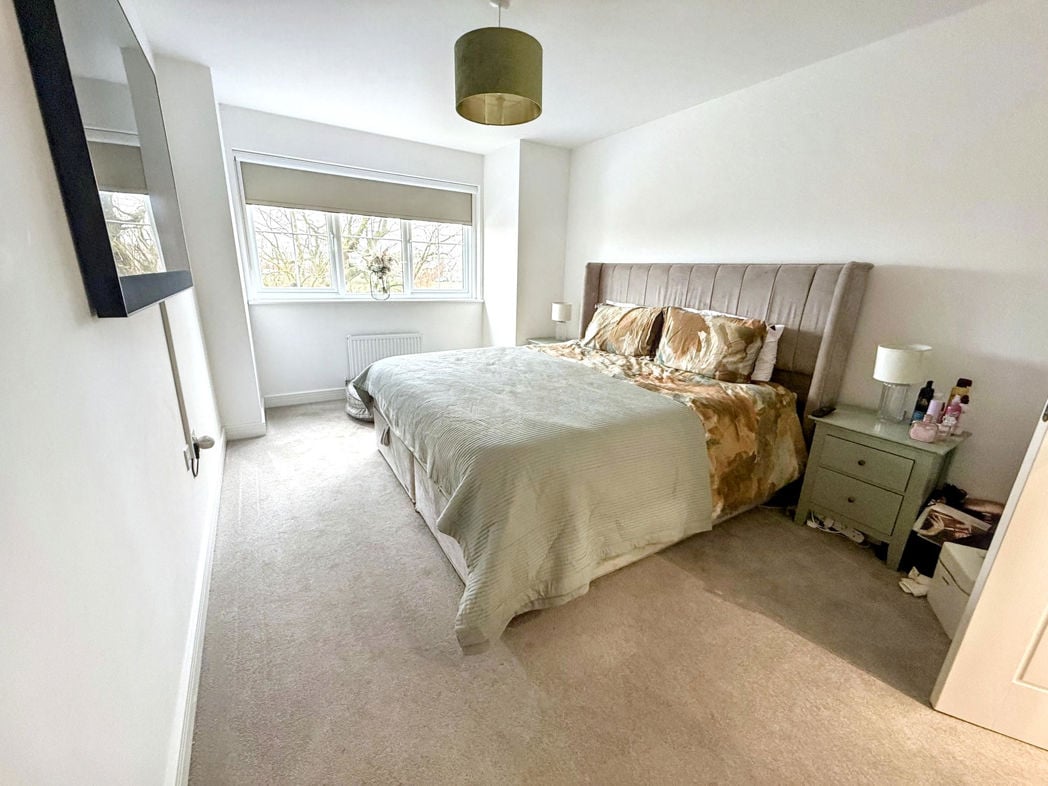 Property image 14 of 21