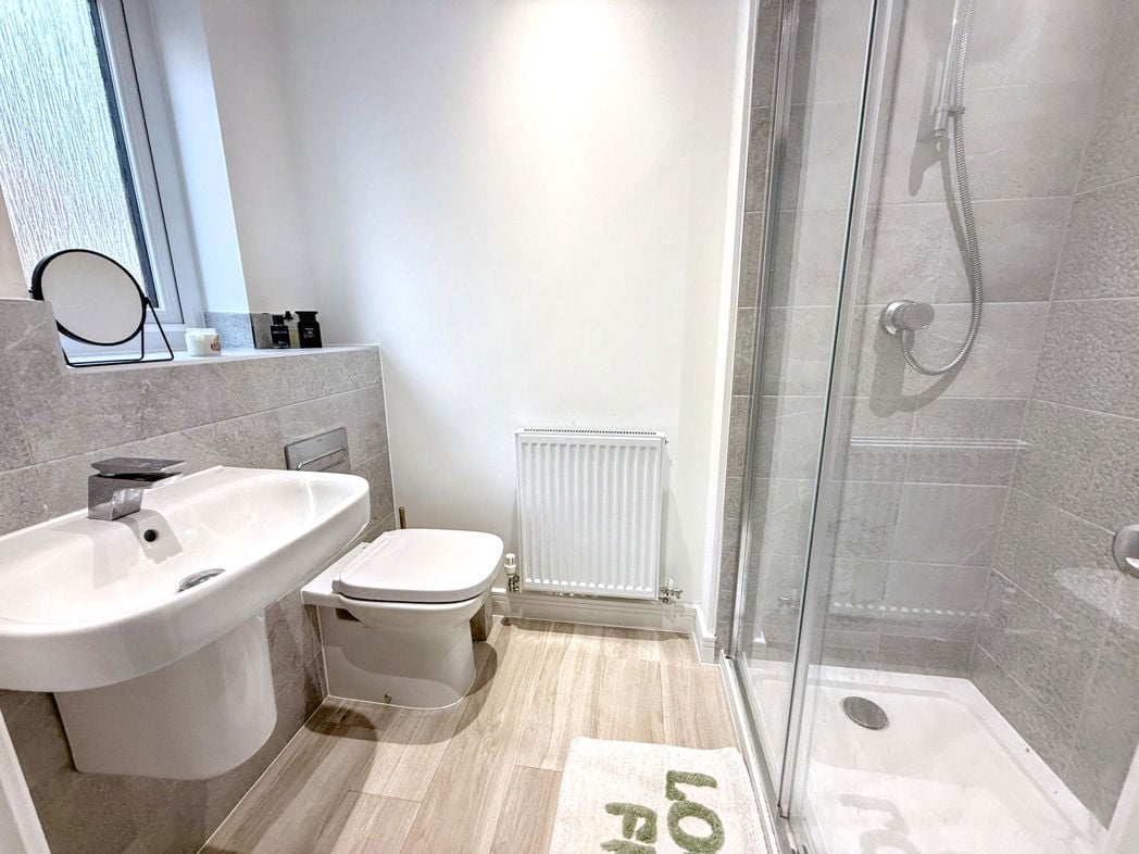 Property image 12 of 21