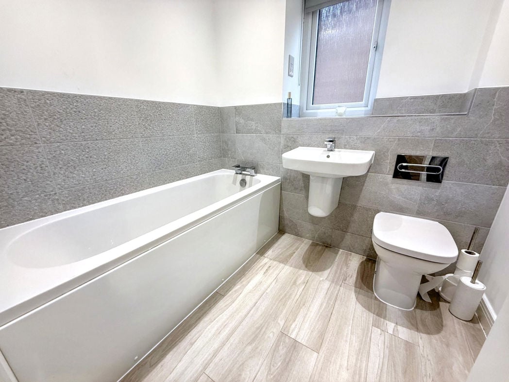 Property image 19 of 21