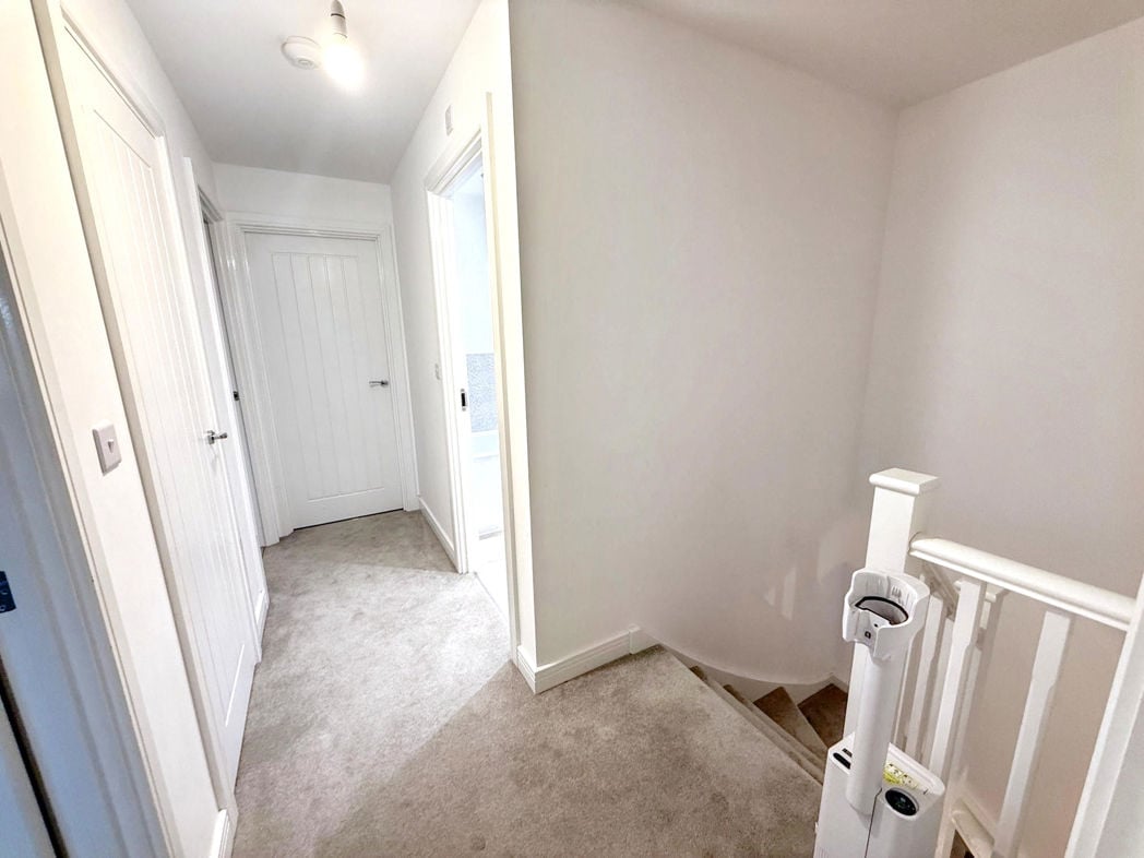 Property image 13 of 21