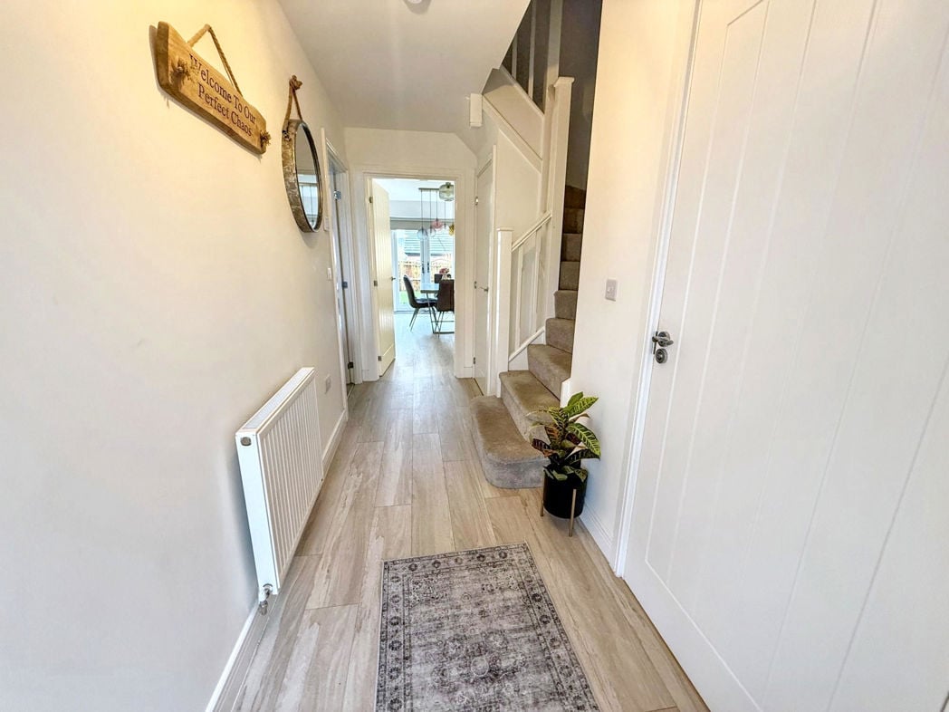 Property image 11 of 21