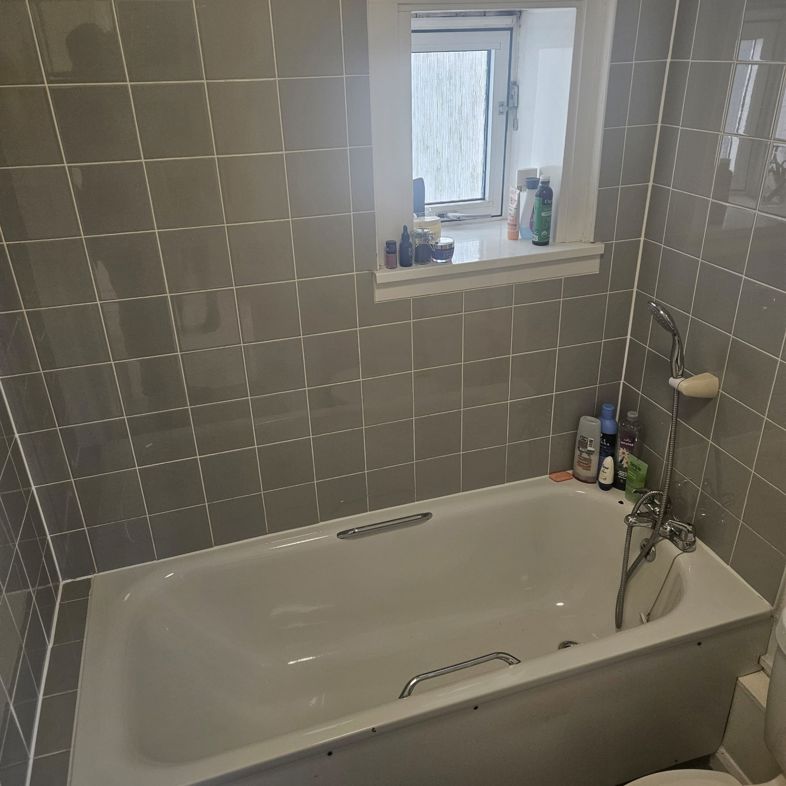 Property image 7 of 7