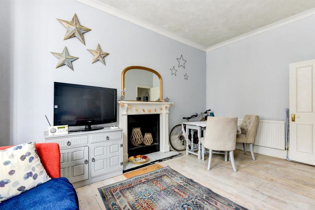 Property image 4 of 17