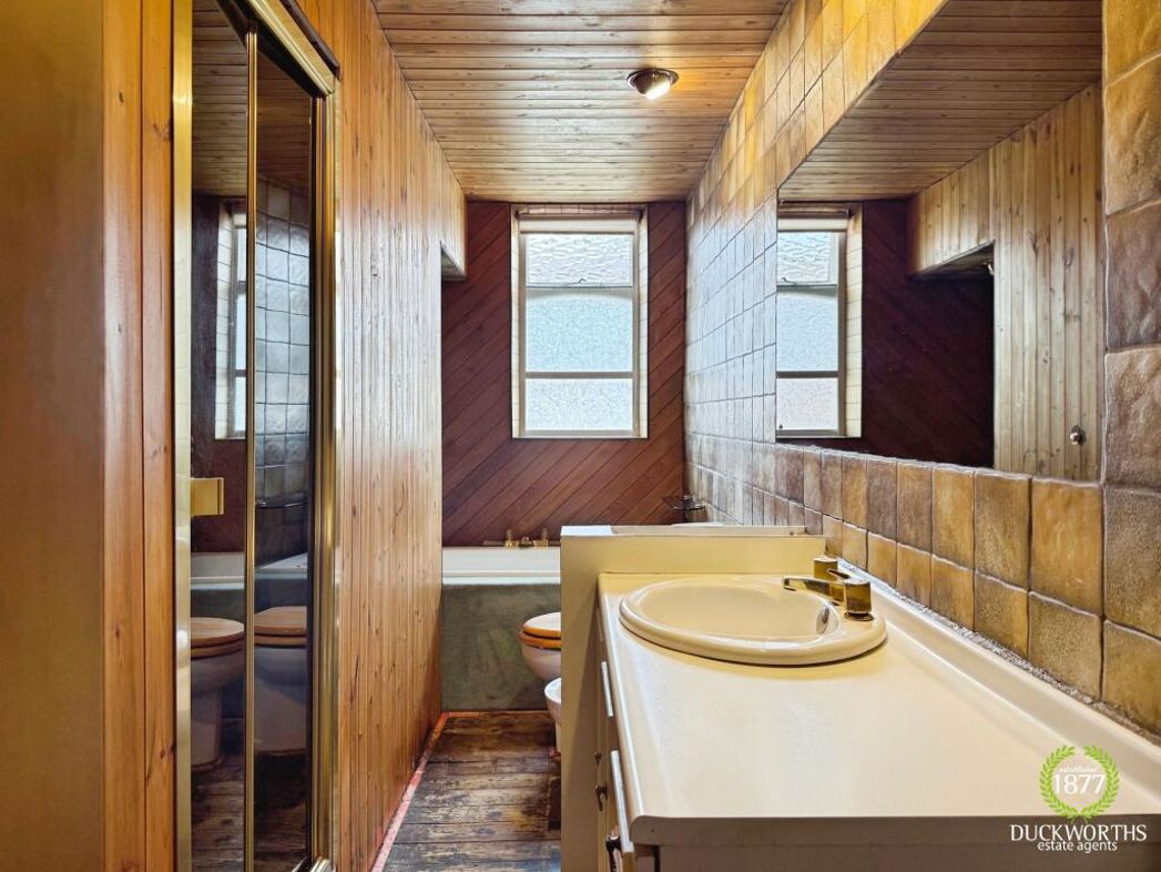 Property image 13 of 16