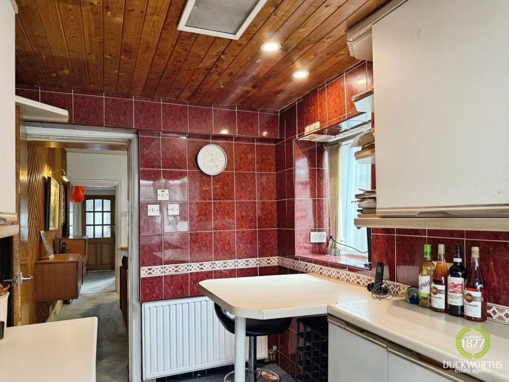 Property image 8 of 16