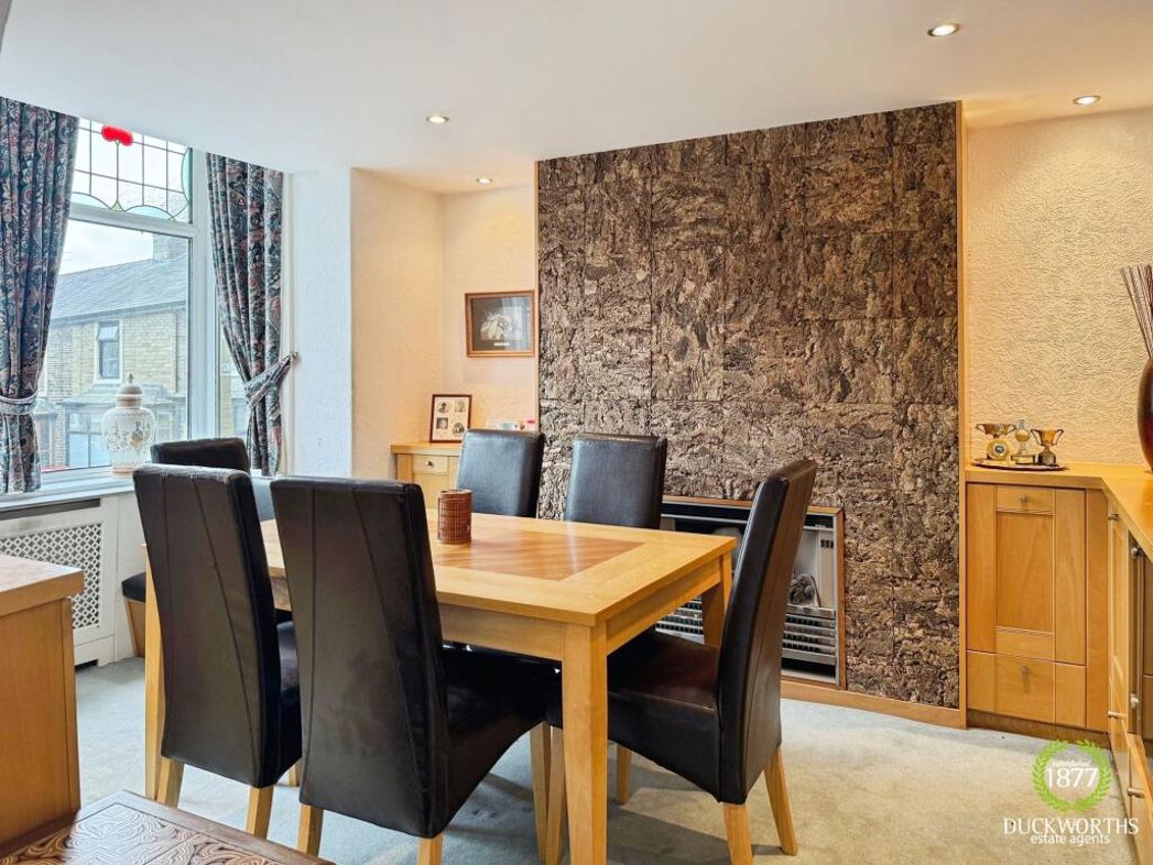 Property image 5 of 16