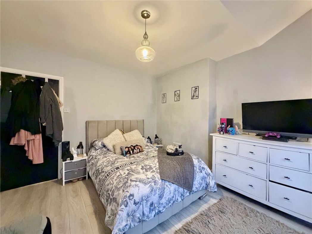 Property image 3 of 11