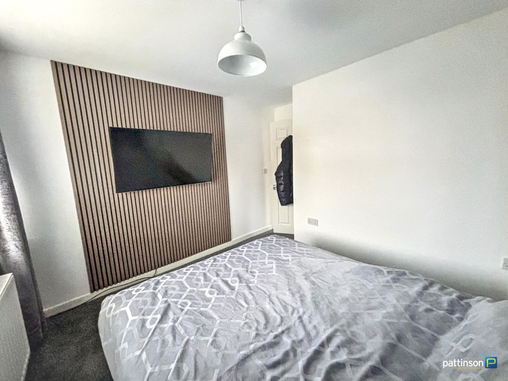 Property image 11 of 14
