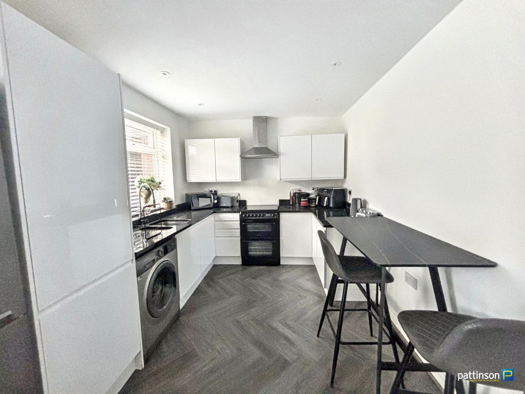 Property image 2 of 14