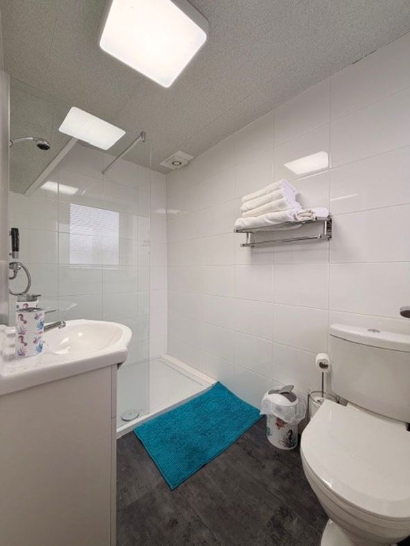 Property image 5 of 39