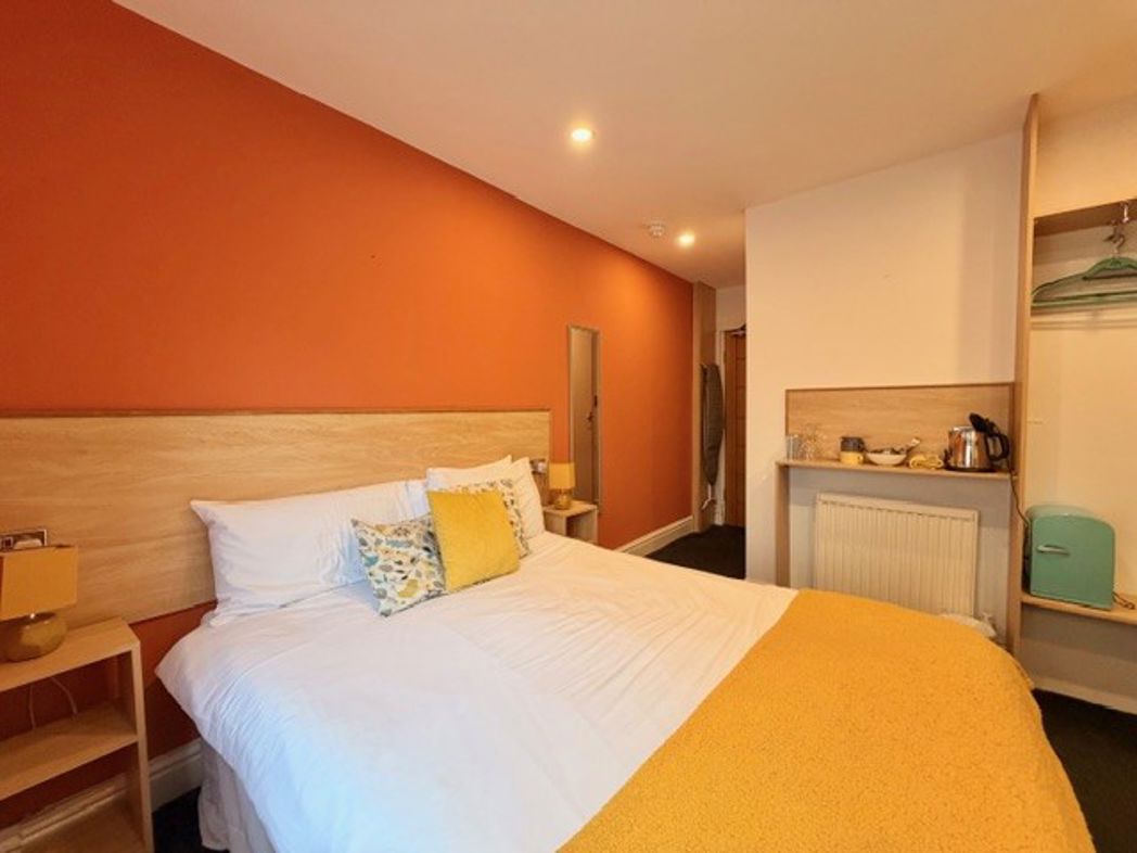 Property image 14 of 39