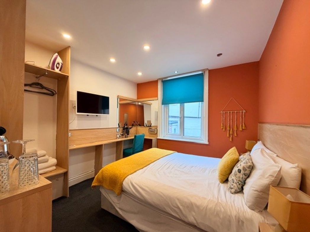 Property image 15 of 39