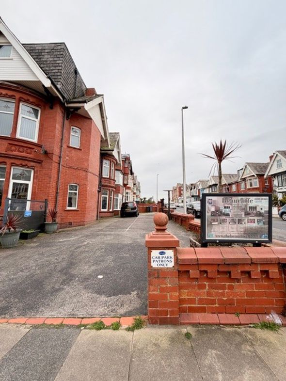 Property image 36 of 39