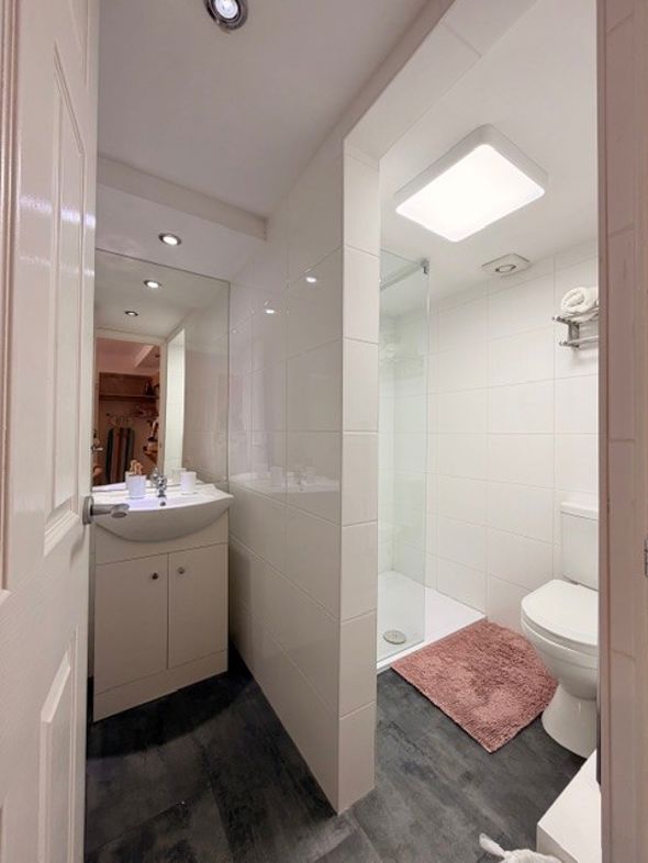 Property image 28 of 39