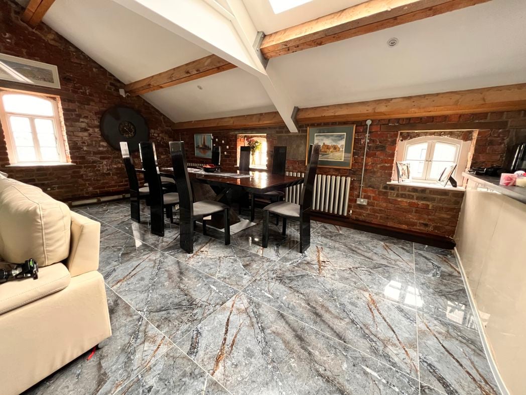 Property image 7 of 32