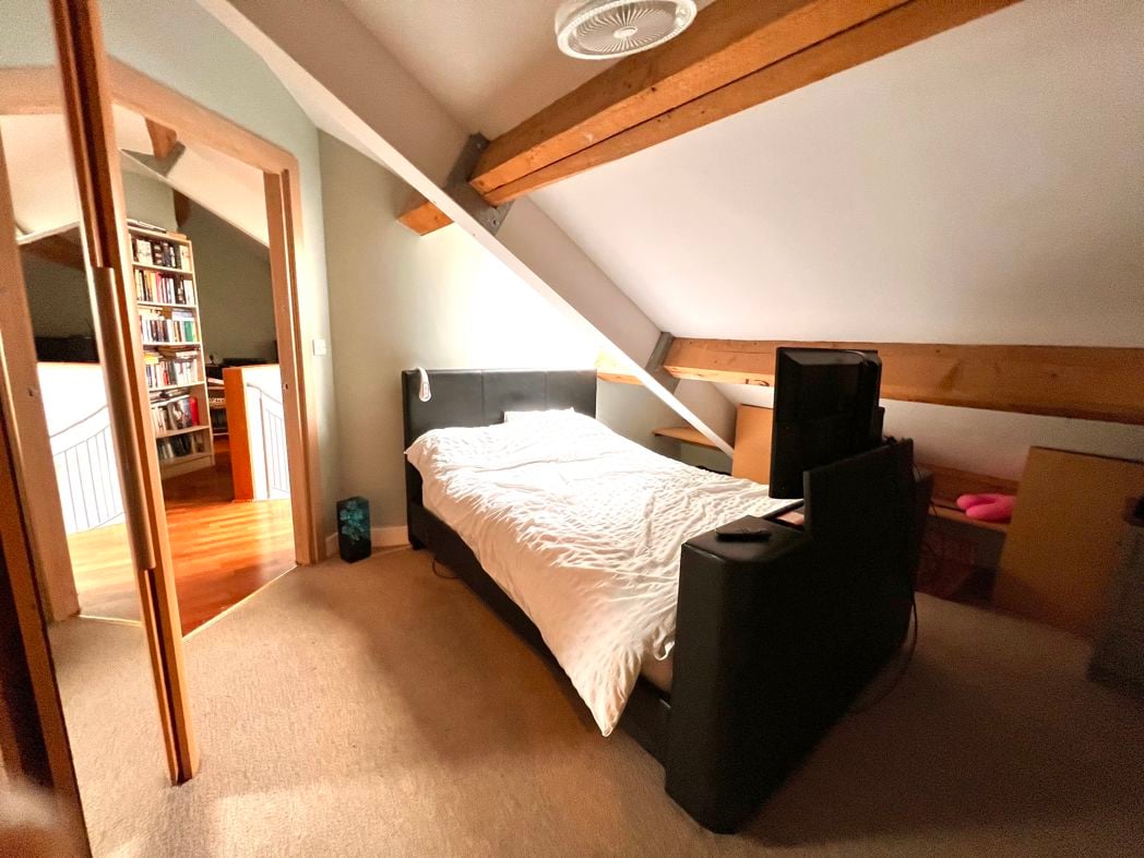 Property image 20 of 32
