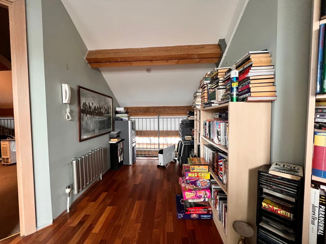 Property image 24 of 32