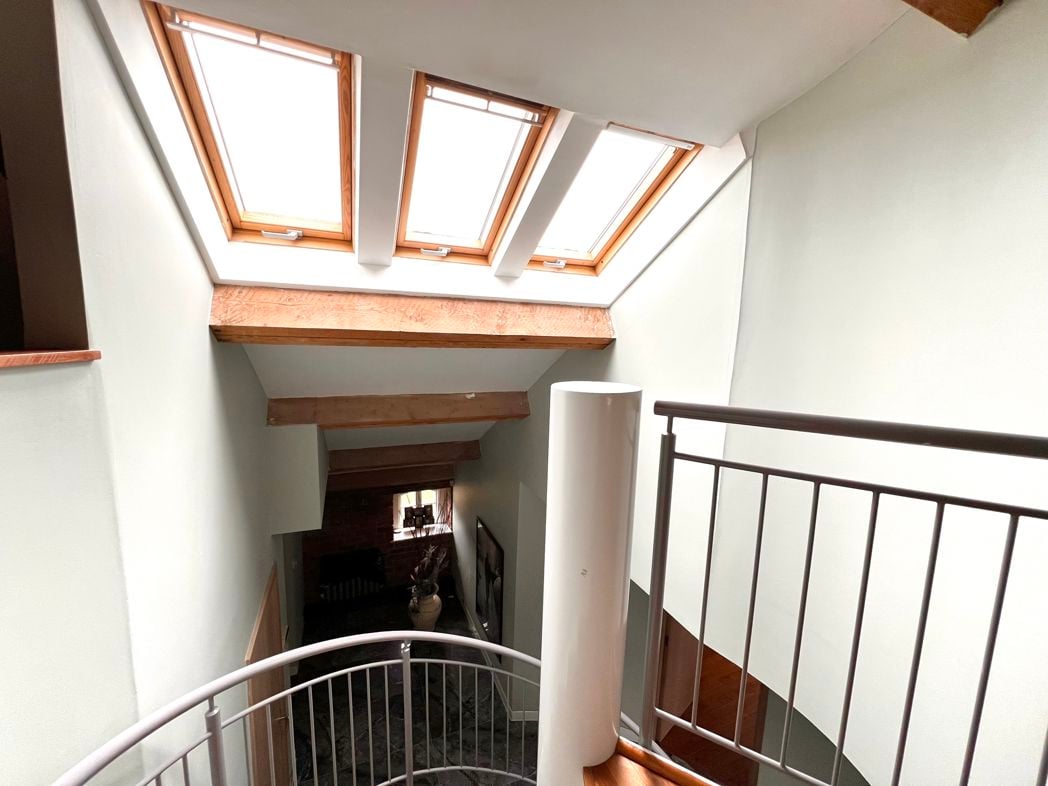 Property image 28 of 32
