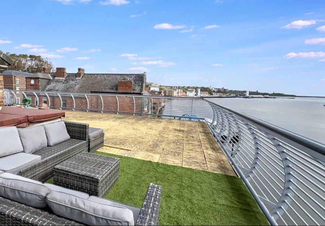 Property image 1 of 32