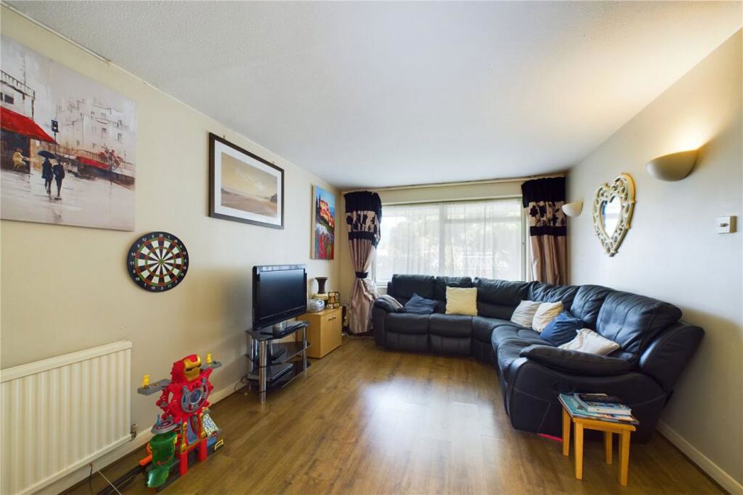 Property image 2 of 8