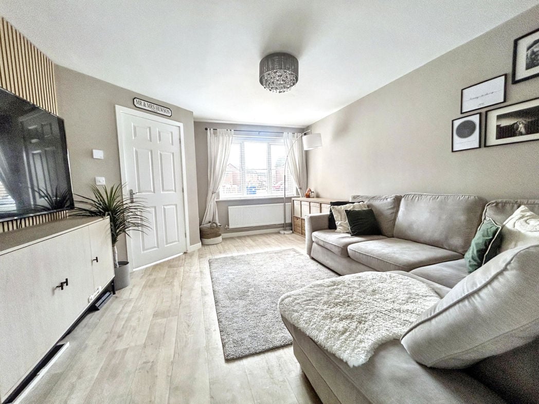 Property image 2 of 15