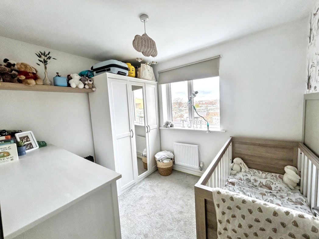Property image 11 of 15