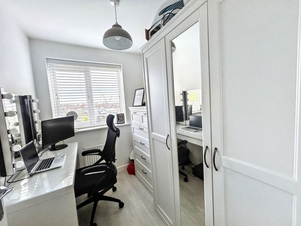 Property image 12 of 15