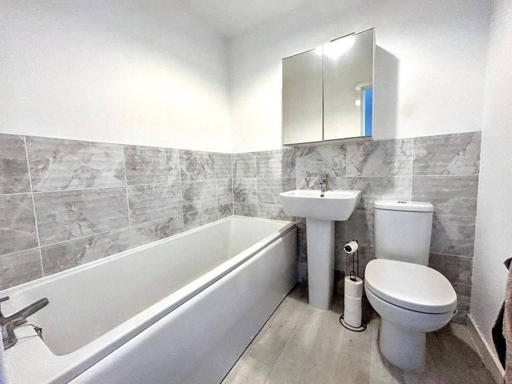 Property image 13 of 15