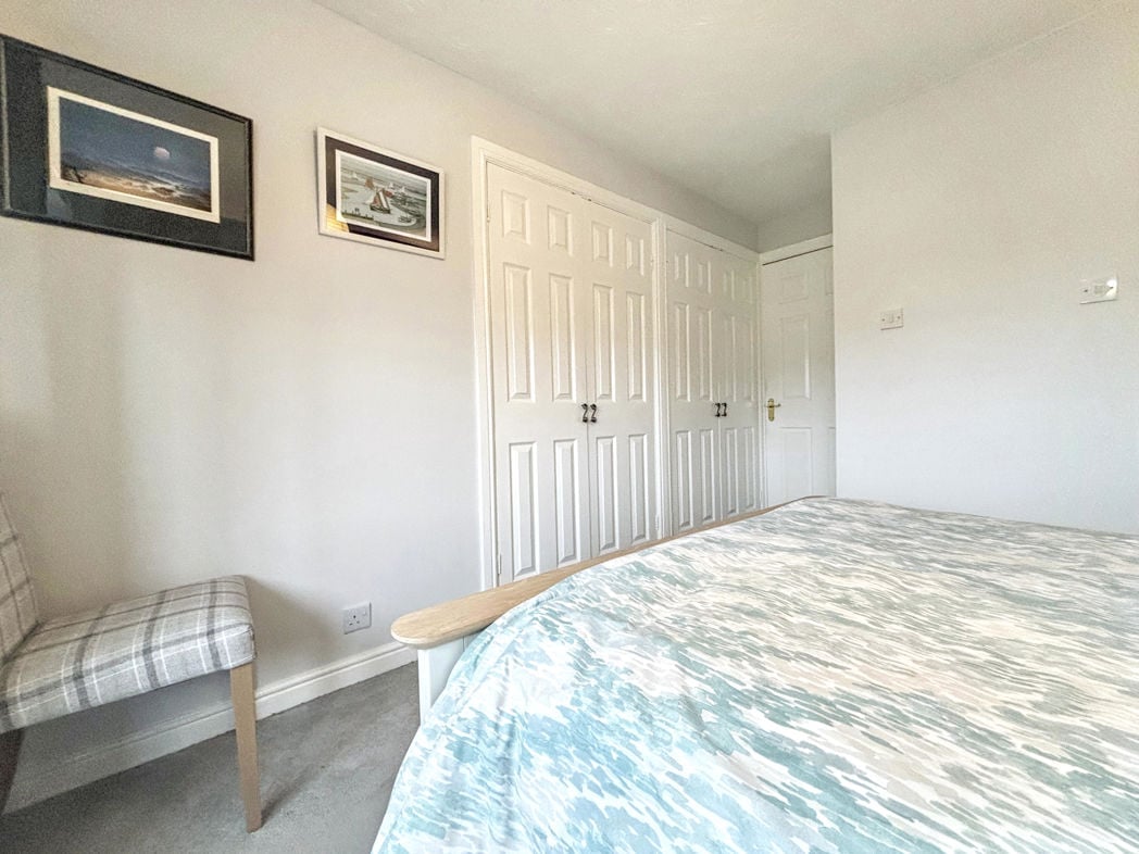 Property image 17 of 32