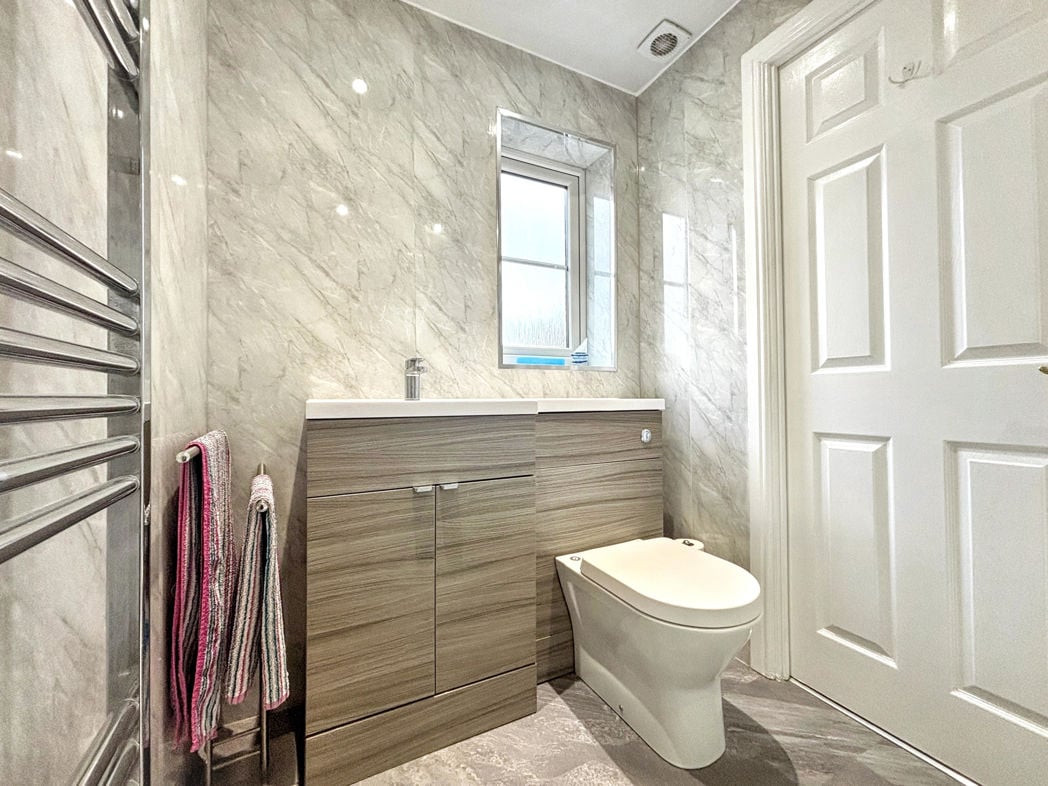 Property image 18 of 32