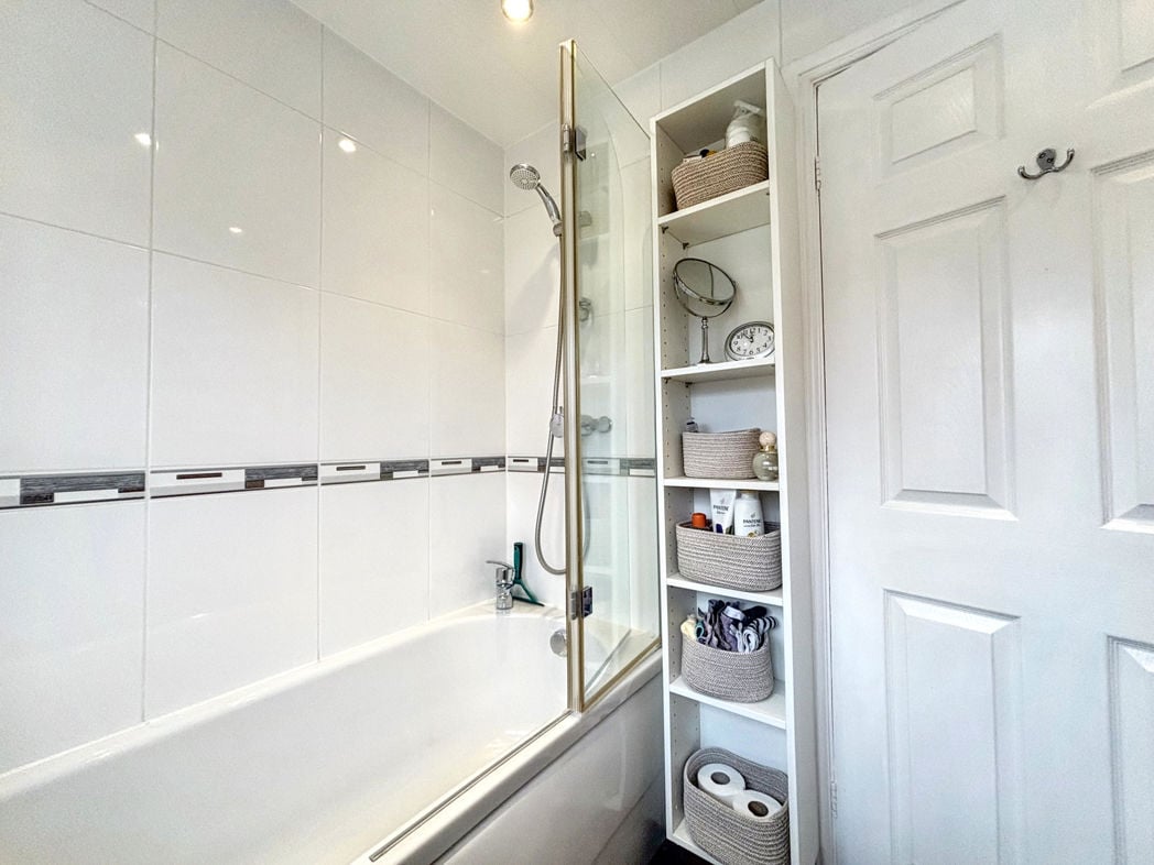 Property image 27 of 32
