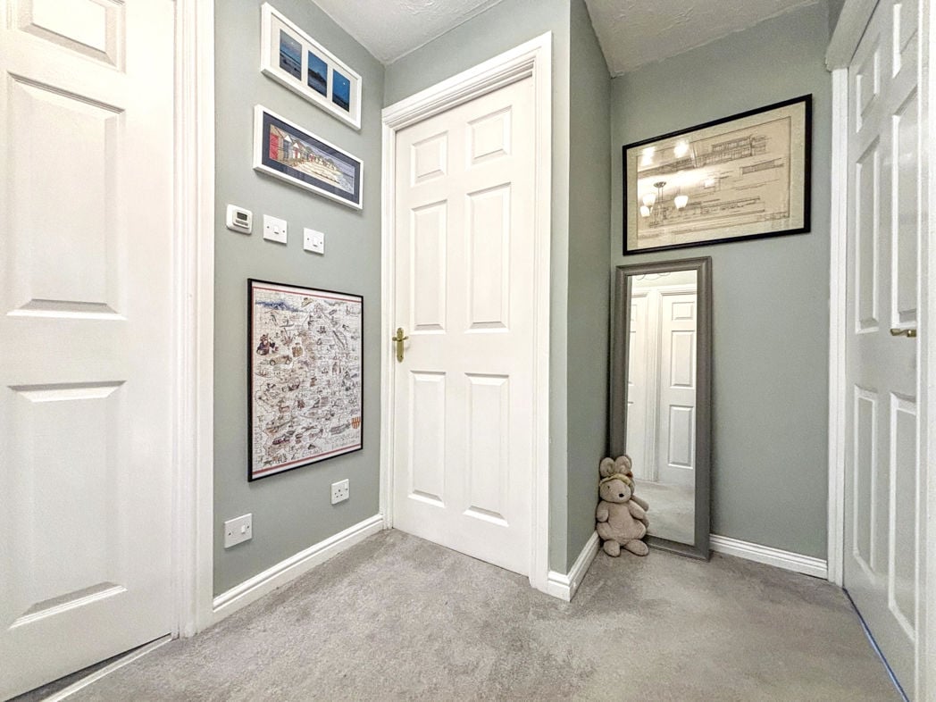 Property image 15 of 32