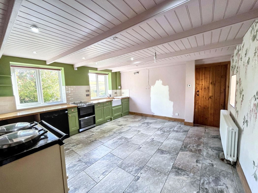 Property image 2 of 15