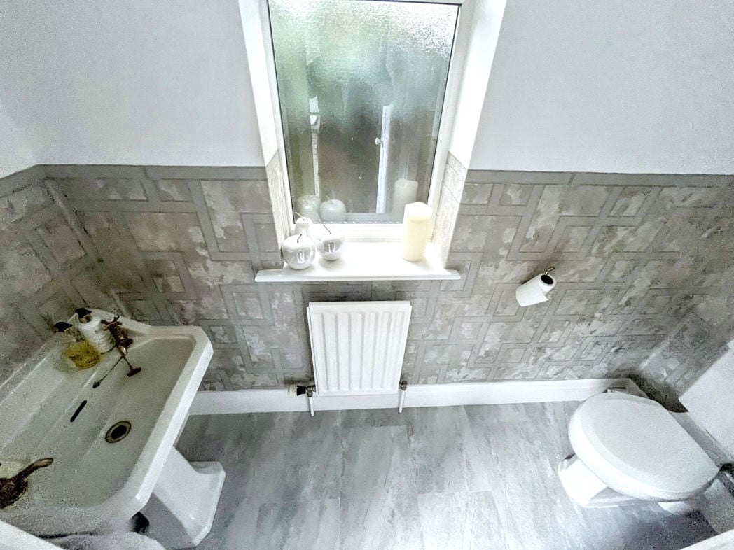 Property image 12 of 24