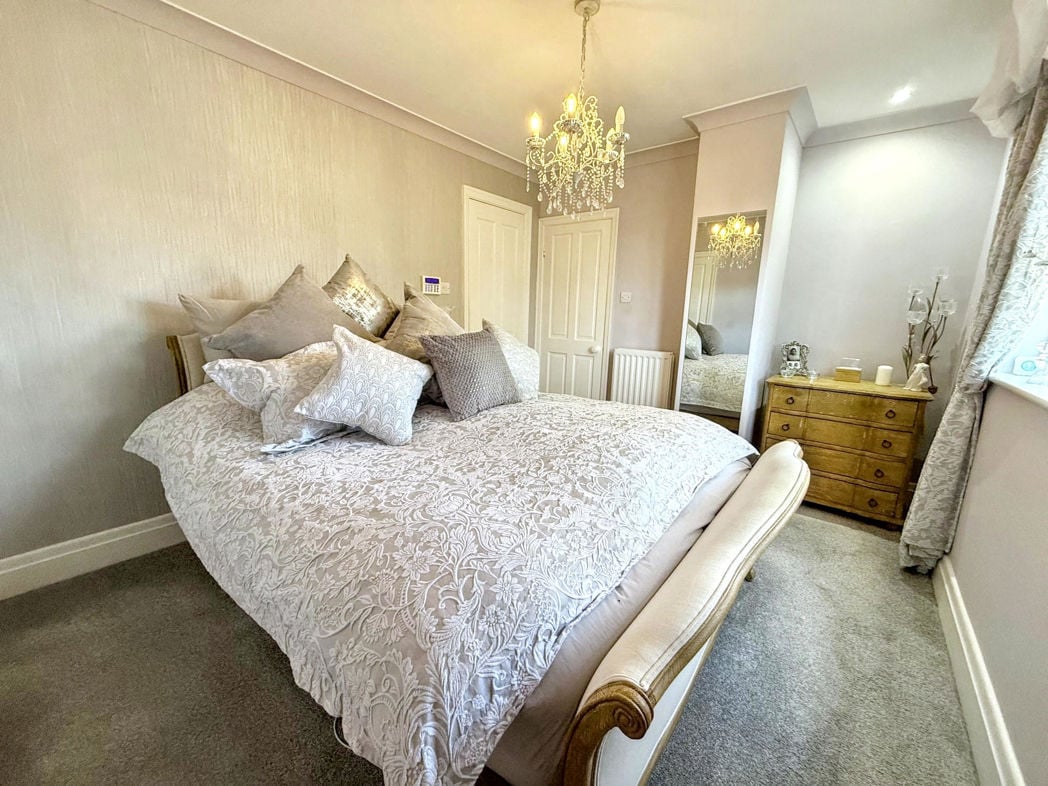 Property image 13 of 24