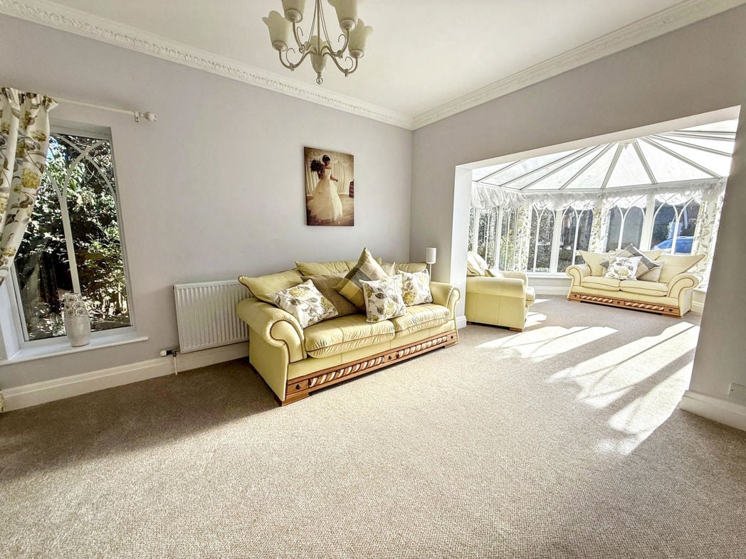 Property image 10 of 24