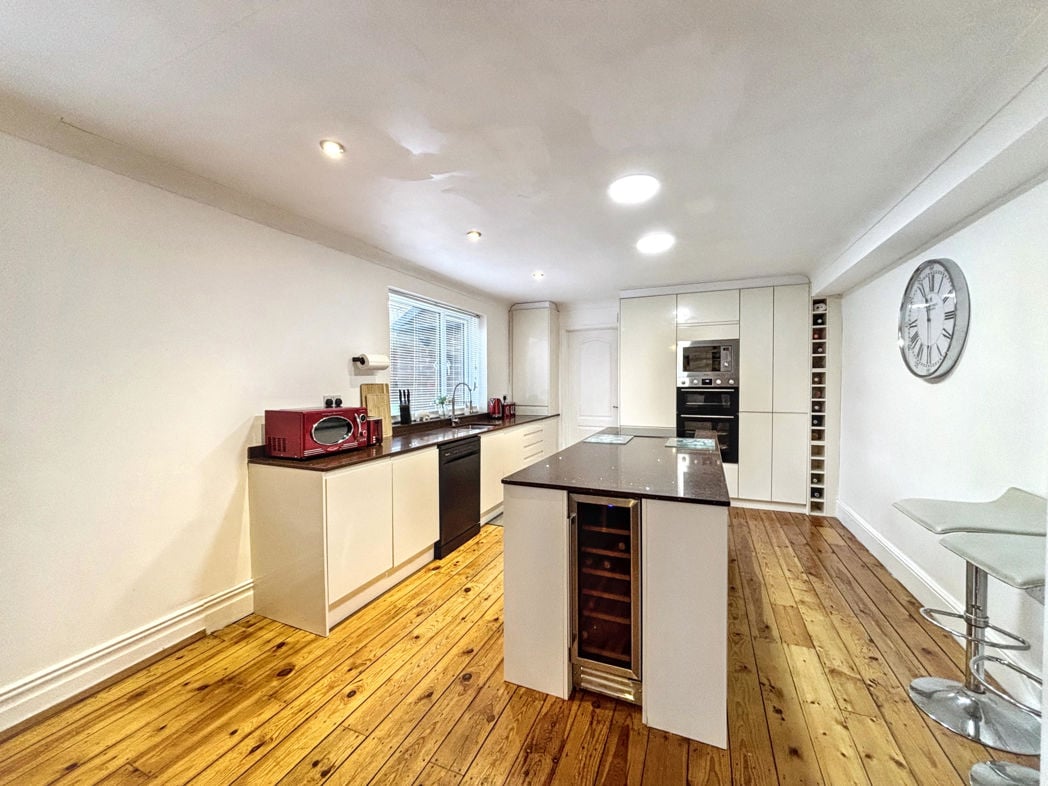 Property image 15 of 50