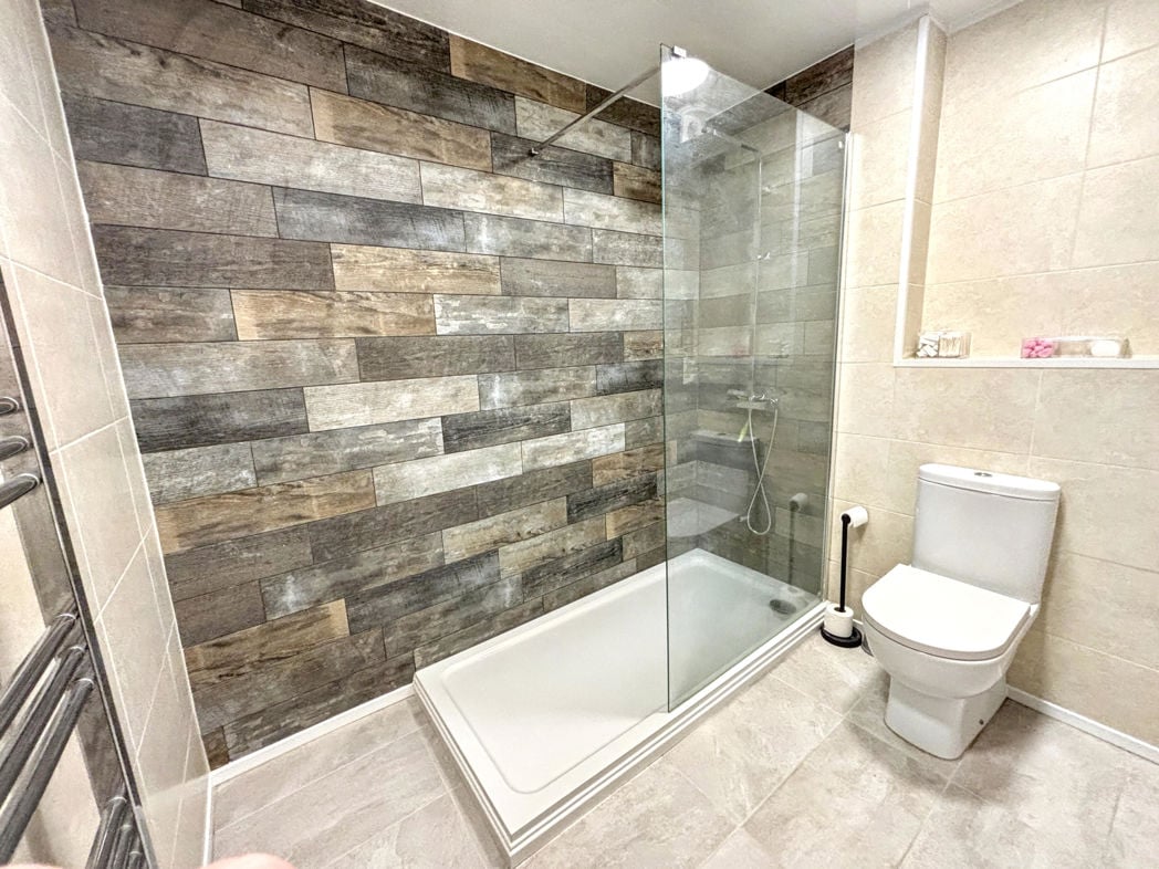 Property image 28 of 50
