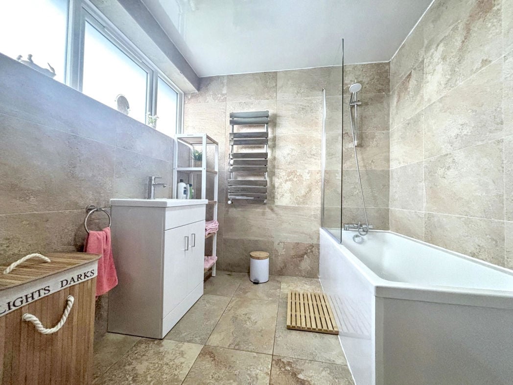 Property image 33 of 50