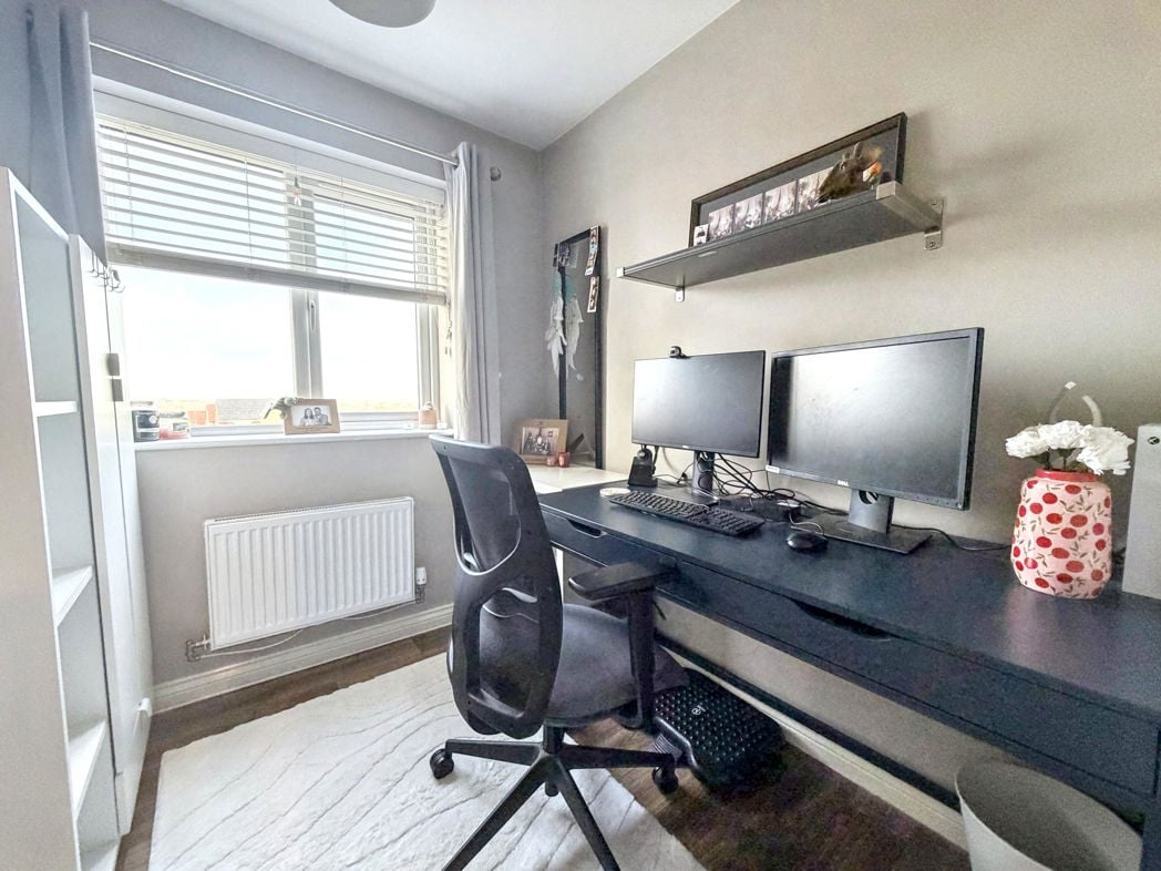 Property image 17 of 23
