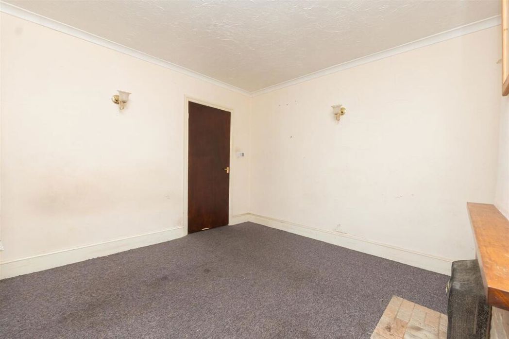 15, Bristol, Gloucestershire, BS30 5JX