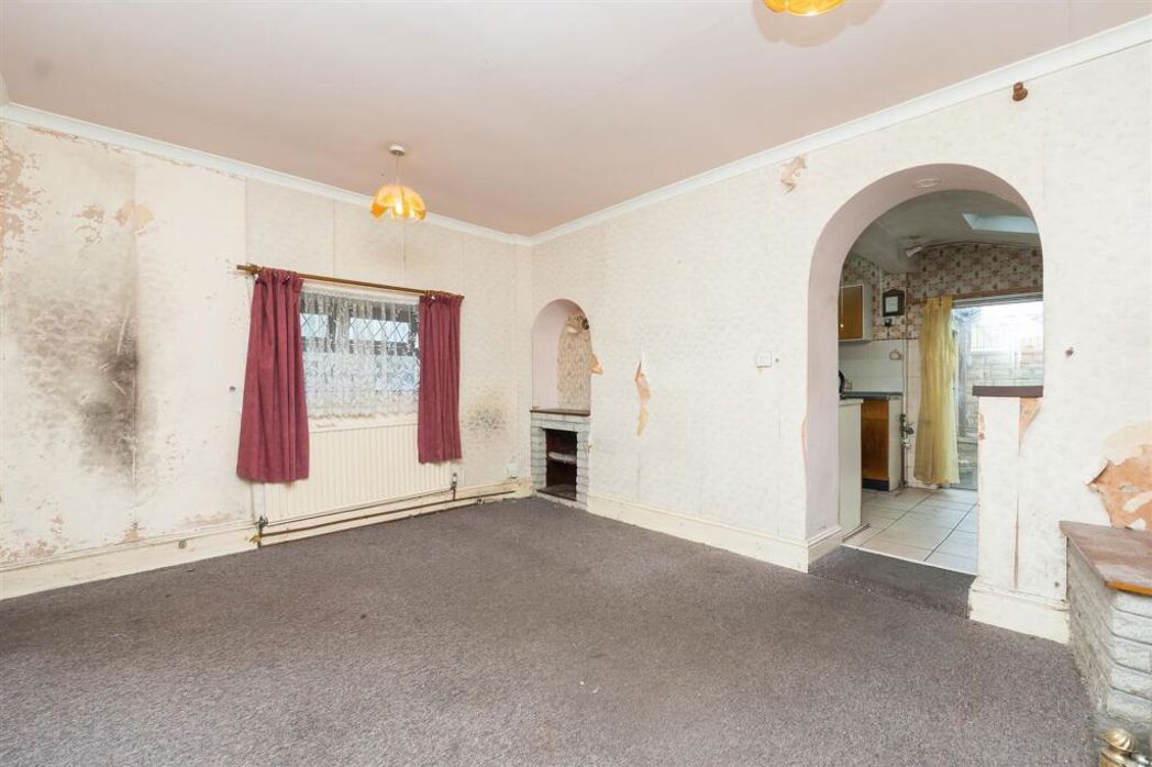 15, Bristol, Gloucestershire, BS30 5JX