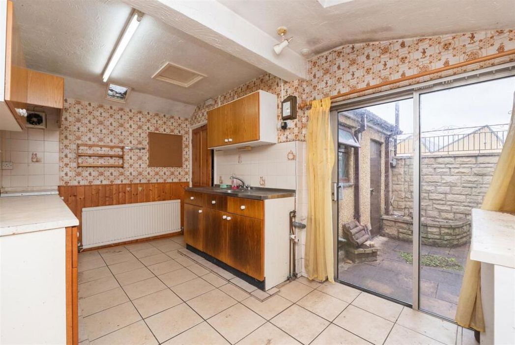 15, Bristol, Gloucestershire, BS30 5JX