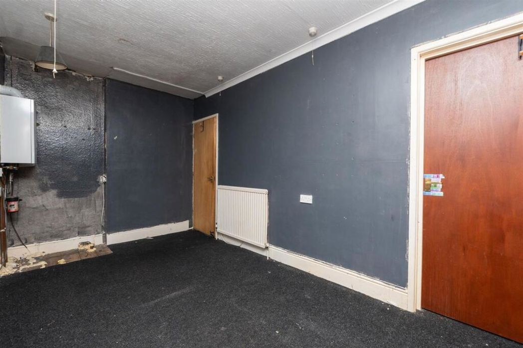 15, Bristol, Gloucestershire, BS30 5JX