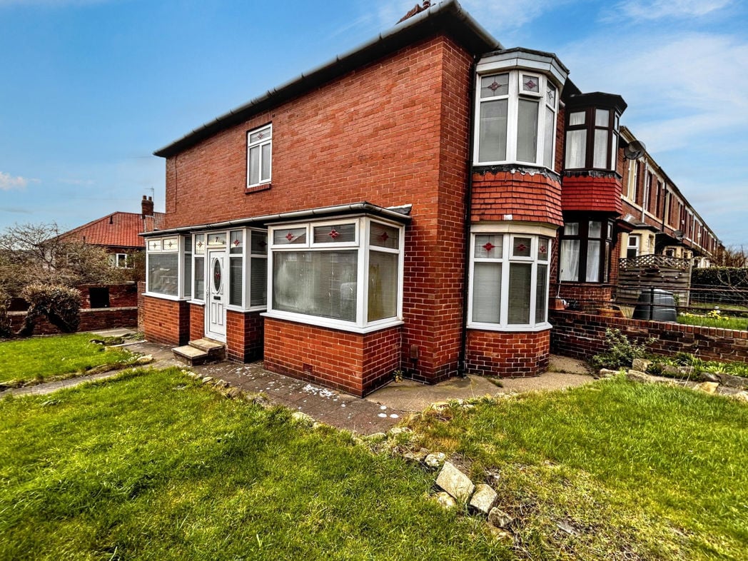 Property image 1 of 18